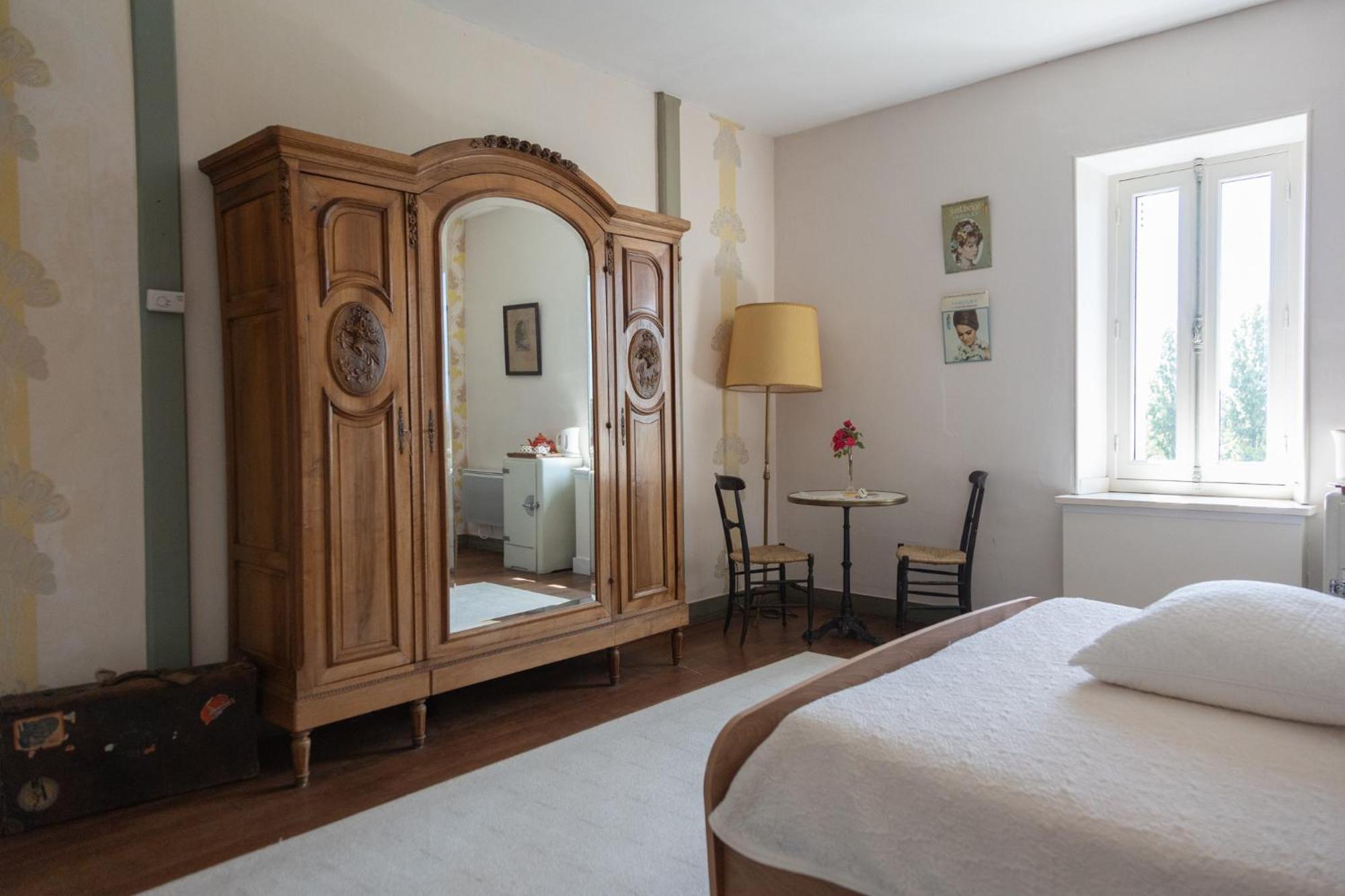 Le Domaine Du Meunier Hotel Mortagne-sur-Gironde Eksteriør billede