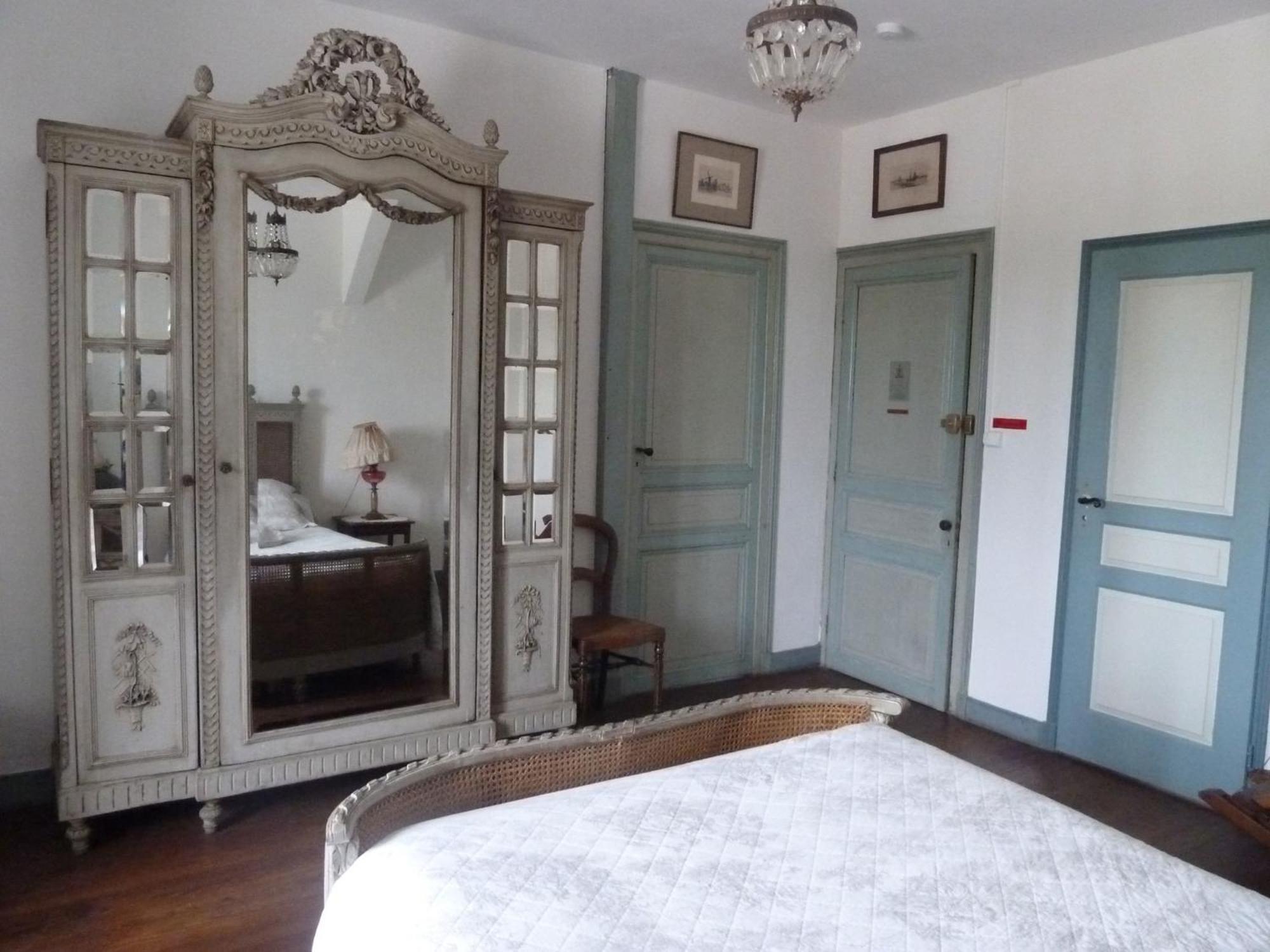 Le Domaine Du Meunier Hotel Mortagne-sur-Gironde Værelse billede