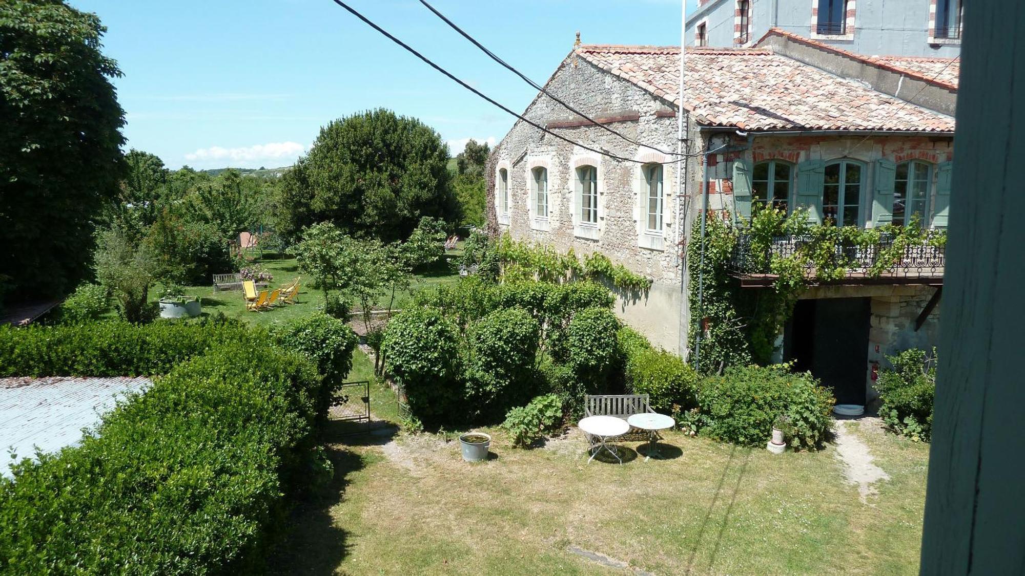 Le Domaine Du Meunier Hotel Mortagne-sur-Gironde Værelse billede